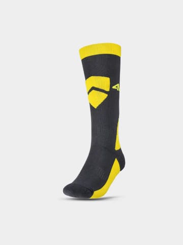 4F Socken in Schwarz/ Gelb