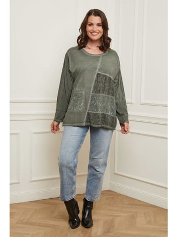 Curvy Lady Longsleeve in Khaki
