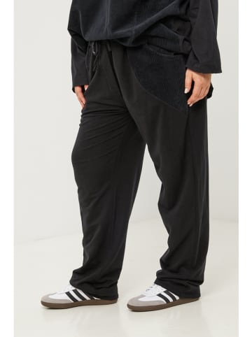 Curvy Lady Hose in Schwarz