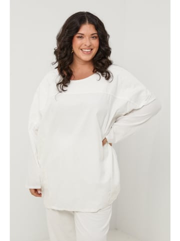 Curvy Lady Longsleeve in Weiß