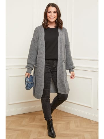 Curvy Lady Cardigan in Grau