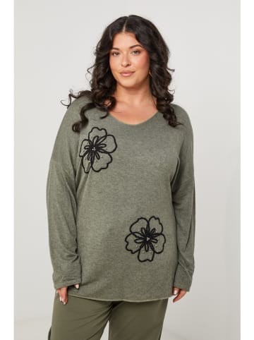 Curvy Lady Longsleeve in Khaki