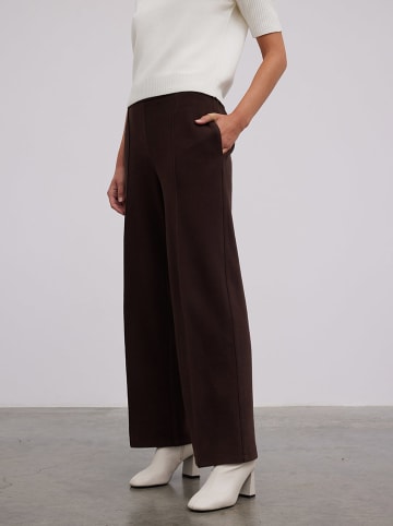 BGN Spodnie w kolorze brązowym