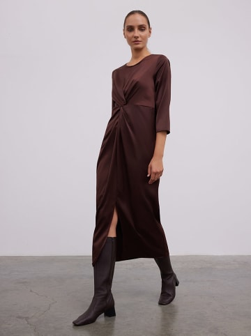 BGN Kleid in Braun