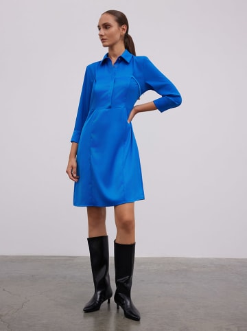 BGN Kleid in Blau