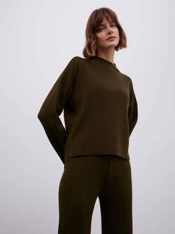 BGN Sweter w kolorze khaki