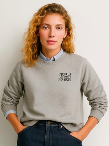 WOOOP Sweatshirt "Mom sweet mom" in Grau