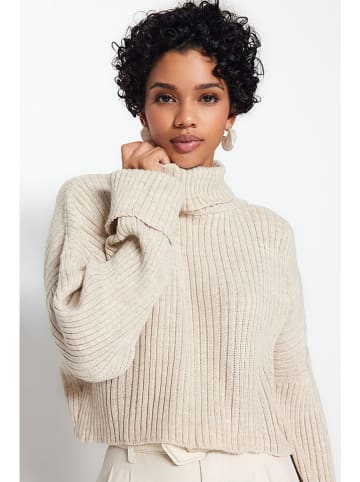 trendyol Rollkragenpullover in Creme