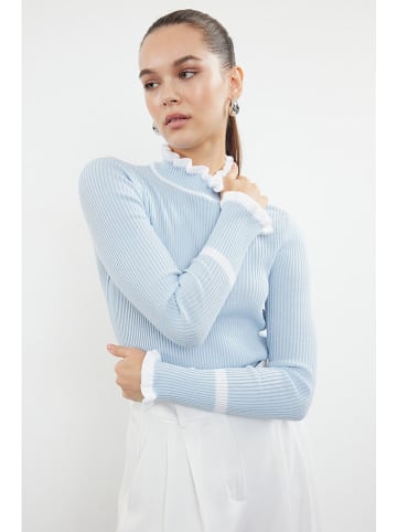 trendyol Pullover in Hellblau