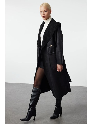 trendyol Tussenmantel zwart