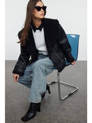 trendyol Kunstlederjacke in Schwarz