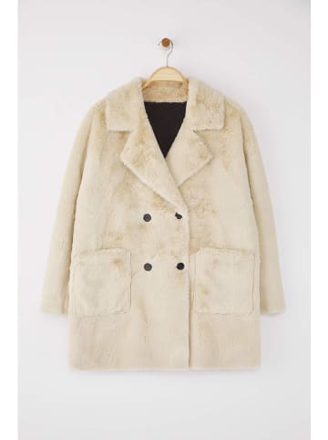 trendyol Teddymantel beige