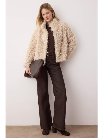 trendyol Teddyjacke in Sand