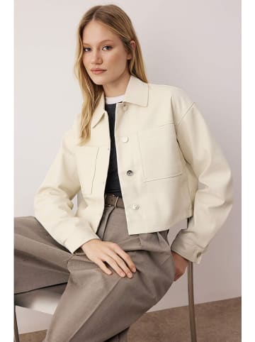 trendyol Kunstlederjacke in Creme
