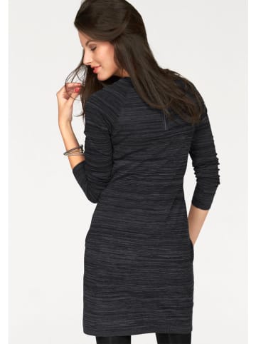 Aniston Kleid in Schwarz