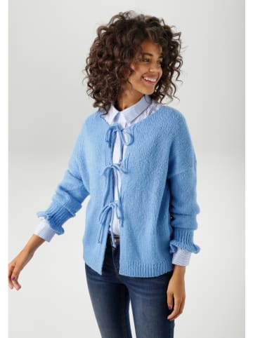 Aniston Cardigan in Hellblau