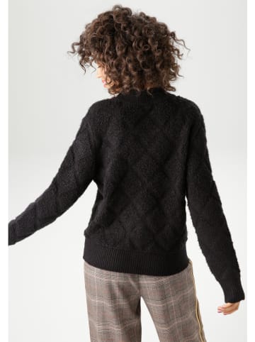 Aniston Cardigan in Schwarz