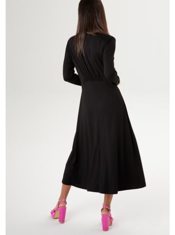 Aniston Kleid in Schwarz