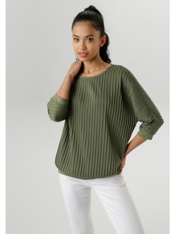 Aniston Longsleeve in Oliv