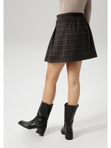 Aniston Rock in Schwarz