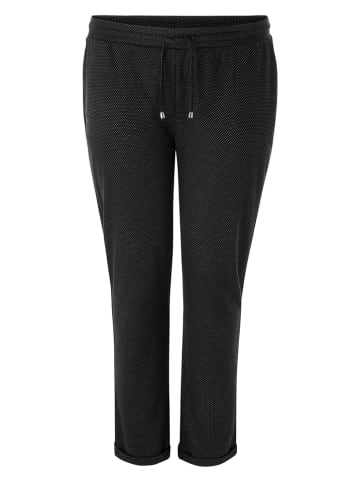 Aniston Hose in Schwarz