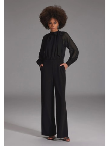 SWING Jumpsuit in Schwarz