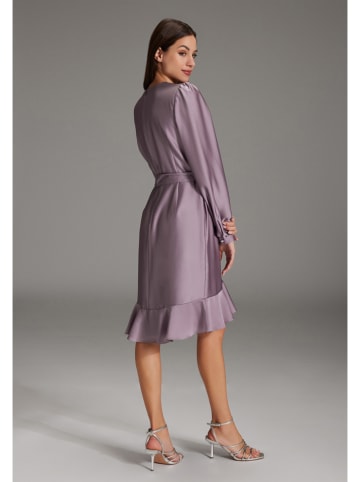 SWING Kleid in Lila