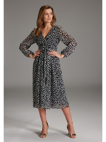 SWING Kleid in Schwarz