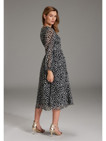 SWING Kleid in Schwarz