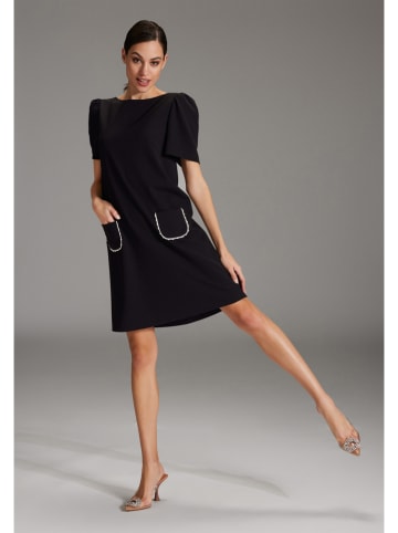 SWING Kleid in Schwarz