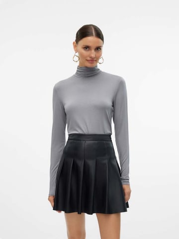 Vero Moda Longsleeve in Grau