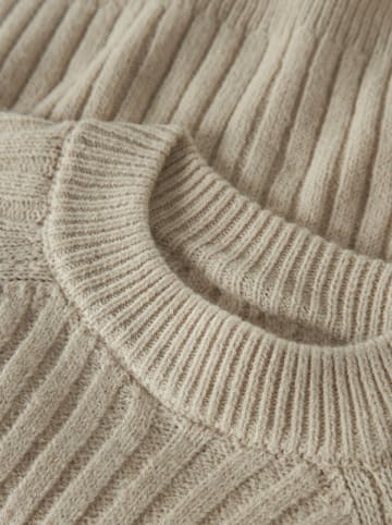 name it Sweter "Rikine" w kolorze beżowym