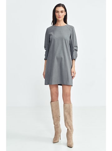 Nife Kleid in Grau