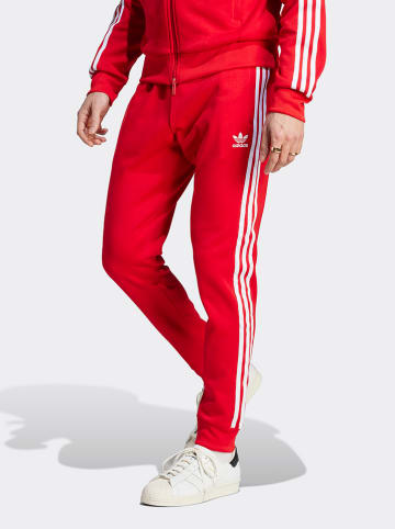 adidas Sweathose in Rot