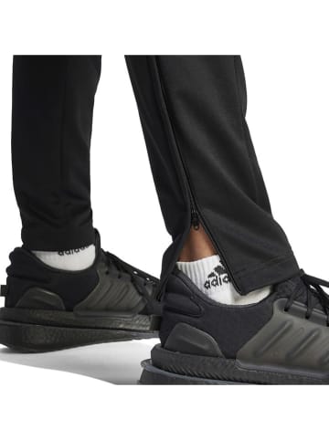 adidas Spodnie dresowe "TIRO" w kolorze czarnym