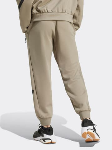 adidas Sweathose "M Z.N.E." in Beige