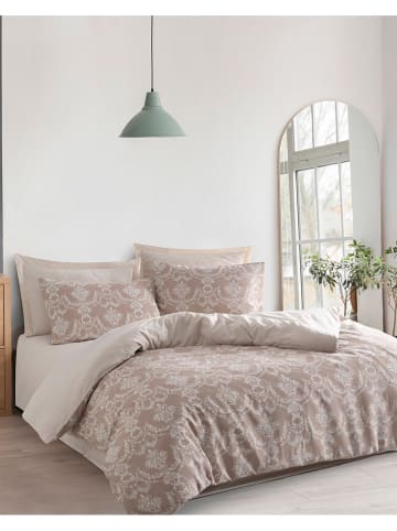 Elizabed Beddengoedset lichtbruin