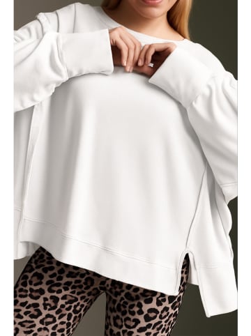 Cotton Candy Sweatshirt in Creme