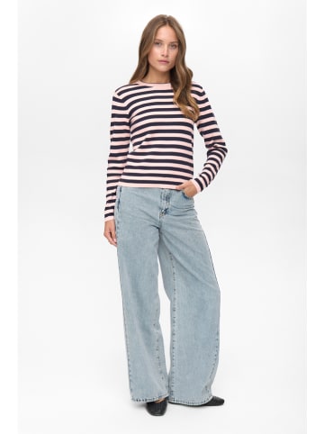 NÜMPH Sweter "Nustripy" w kolorze jasnoróżowo-granatowym