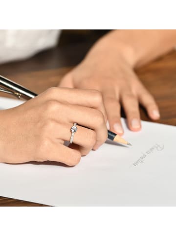 CARATELLI Witgouden ring "Héra" met diamanten