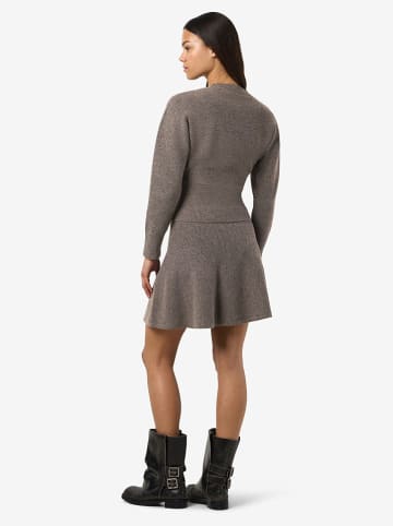 Noisy may Trui "Loan" bruin