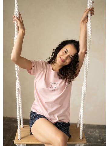 by Louise Pyjama-Oberteil in Rosa