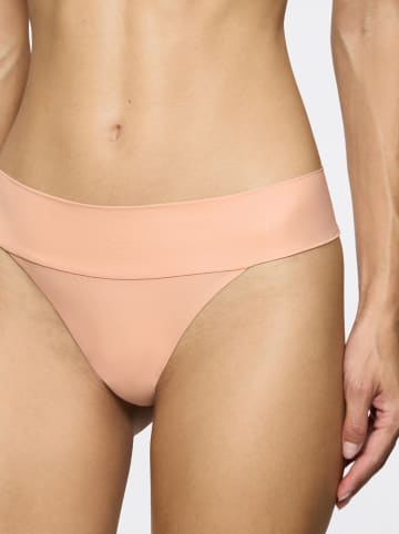 Triumph Stringi w kolorze jasnoróżowym