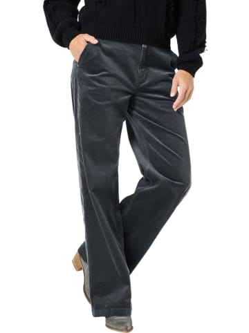 Timezone Cordhose in Schwarz