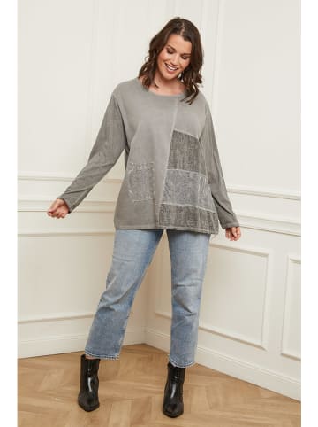 Curvy Lady Longsleeve grijs