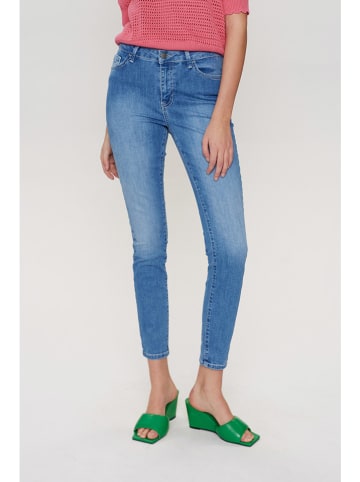 NÜMPH Dżinsy - Skinny fit - w kolorze niebieskim