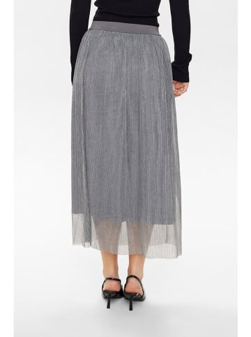NÜMPH Spódnica w kolorze srebrnym