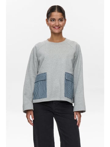 NÜMPH Sweatshirt "Zhelly" in Grau