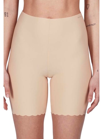 Skiny Shorts in Beige