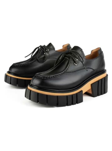 loft37 Leren veterschoenen "My Own Strength" zwart